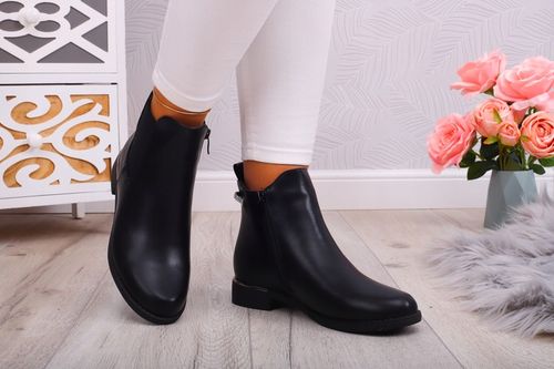 CZARNE BOTKI DAMSKIE SZTYBLETY PŁASKIE SKÓRA na Arena.pl