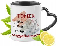 Dla Tomka Kubek Czarny Z Uszkiem W Kształcie Serca Na Prezent Z Nadrukiem