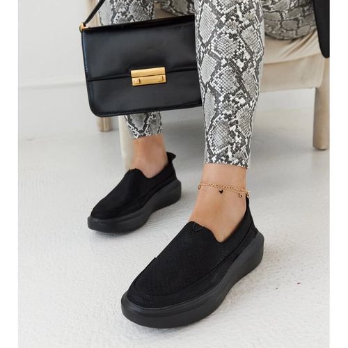 Czarne półbuty r.39 na Arena.pl