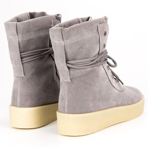 Sznurowane botki r.41 na Arena.pl