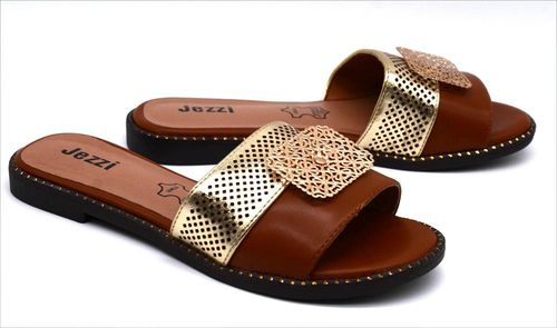 Klapki damskie z aplikacją JEZZI RMR24148-3 - brązowo-złote 37 na Arena.pl