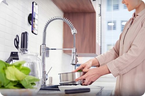 UCHWYT MAGNETYCZNY SAMOCHODOWY Z PRZYSSAWKĄ MAGSAFE QI INDUKCYJNY 15W na Arena.pl