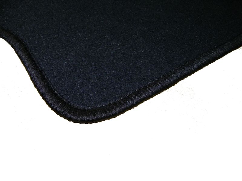 Dywaniki welurowe do BMW X3 E83 2003-2010r. zdjęcie 3