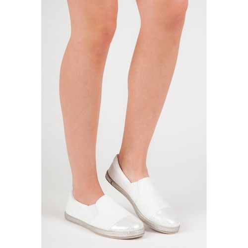 Białe espadryle slip on r.37 na Arena.pl