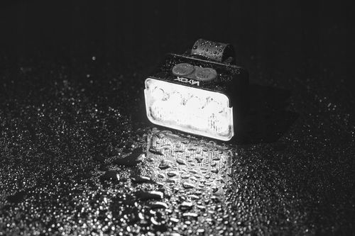 LAMPKA ROWEROWA PRZÓD 8xLED MOCNA JASNA 900LM OŚWIETLENIE ROWER USB-C VAYOX na Arena.pl