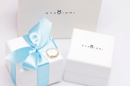 Złoty pierścionek PZD4357 - Diament na Arena.pl