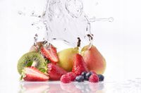 FOTOTAPETA kuchenna TRUSKAWKI MALINY OWOCE 380x256