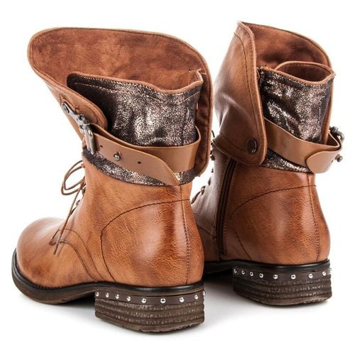 Camelowe Workery r.39 na Arena.pl