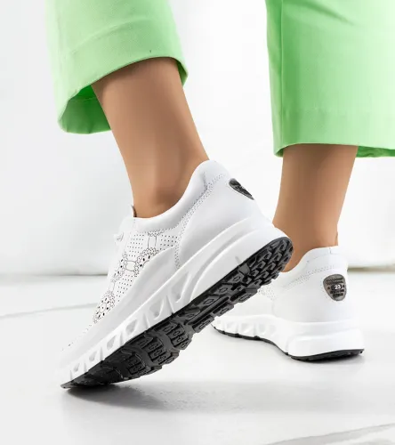 Białe sneakersy skórzane Kaypa 41 na Arena.pl