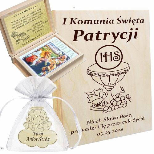 BIBLIA NA KOMUNIĘ PAMIĄTKA PIERWSZEKJ KOMUNII Z GRAWEREM PIĘKNY PREZENT na Arena.pl