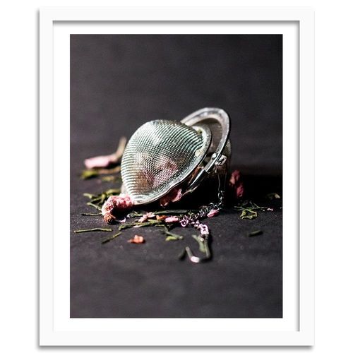 Obraz w ramie białej, Herbata różan 40x60 na Arena.pl