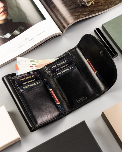 klasyczny, skórzany portfel damski na zatrzask - peterson na Arena.pl