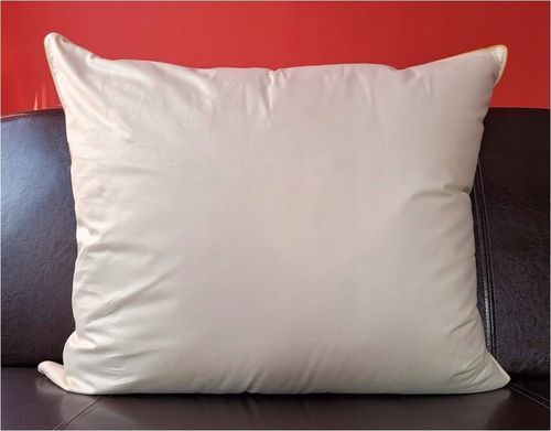 Poduszka puchowa 70x80 1,5 kg KREMOWA lub RÓŻOWA na Arena.pl