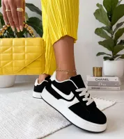 Czarne Sneakersy Na Platformie Wilhelmina 36