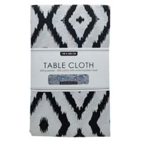 Duży obrus 140x250 cm z warstwą wodoodporną