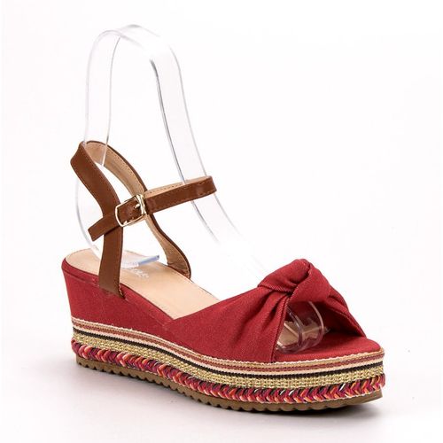 Czerwone Sandałki r.37 na Arena.pl