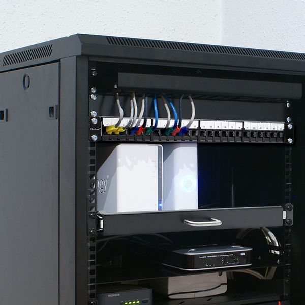 Qoltec Solidny stalowy Patch panel do szaf RACK 19'' 24 porty 1U UTP zdjęcie 3