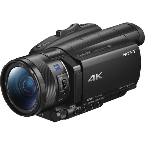 Kamera SONY FDR-AX700 na Arena.pl