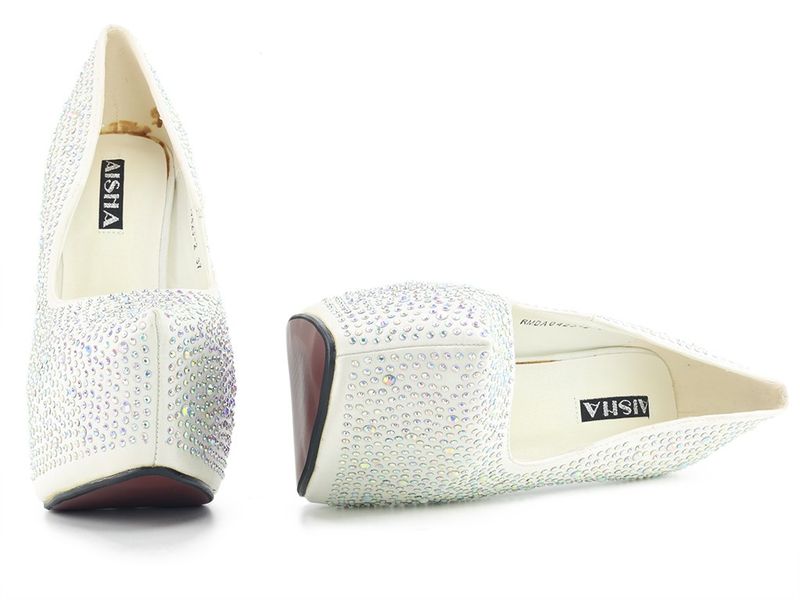 Białe szpilki na platformie z cyrkoniami 35 zdjęcie 5