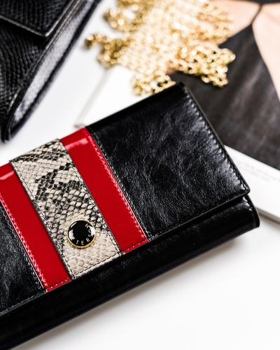 elegancki portfel damski z wężowym wzorem - peterson na Arena.pl