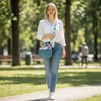 Torebka Sakiewka Sztruksowa Morska z Motywem Tęczy i Stokrotek – Handmade