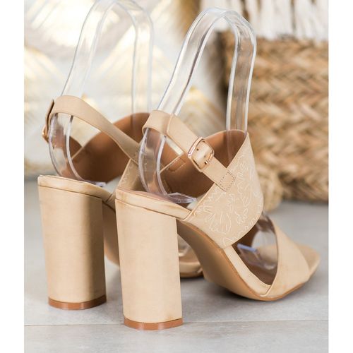 Sandałki Ze Wzorem r.40 na Arena.pl