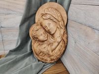 Obraz z drewna pamiątka prezent komunia chrzest Madonna z Jezuskiem 45 cm