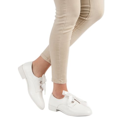 Wiązane Półbuty r.38 na Arena.pl