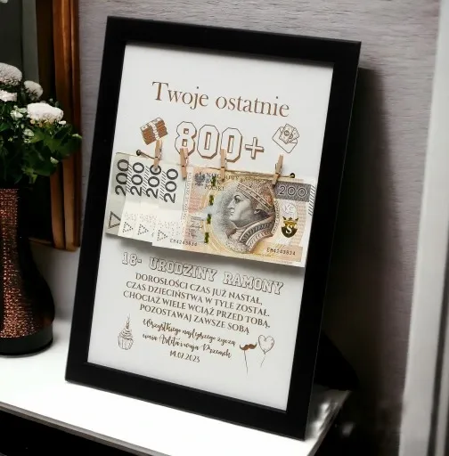 RAMKA prezent 18 URODZINY widzisz TWOJE ostatnie 800+ plus zdjęcie 2