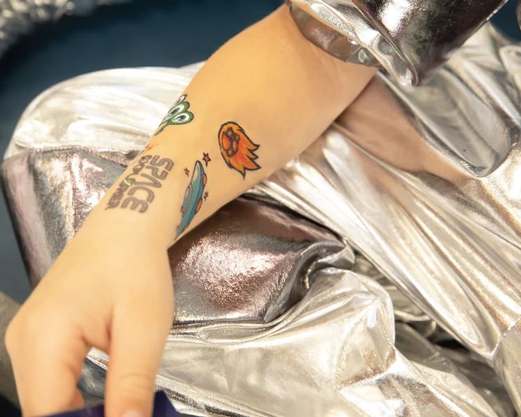 Tatuaże zmywalne Kosmos Planety zdjęcie 3