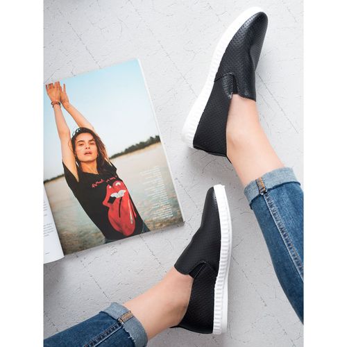 Czarne Slipony r.40 na Arena.pl