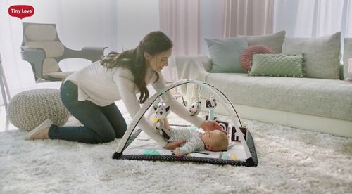 Mata edukacyjna z muzyką pałąk Magiczna Kraina czarno biała dla niemowląt na Arena.pl