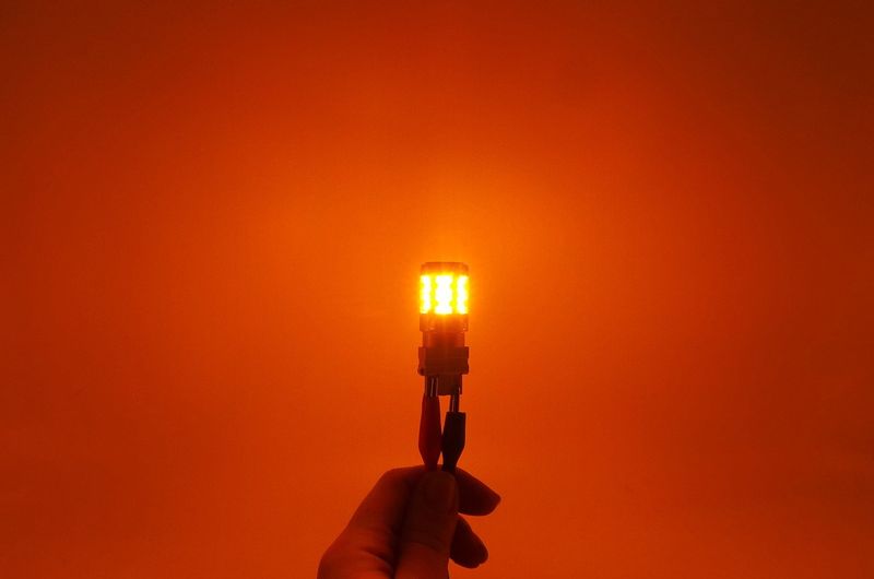 żarówka LED 3156, P27W 12-24V bez błędu pomarańczowa 100% CANBUS zdjęcie 3