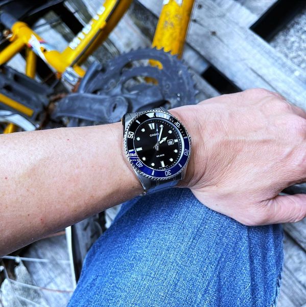 Zegarek Męski Casio MDV-107D-1A2 + BOX zdjęcie 6