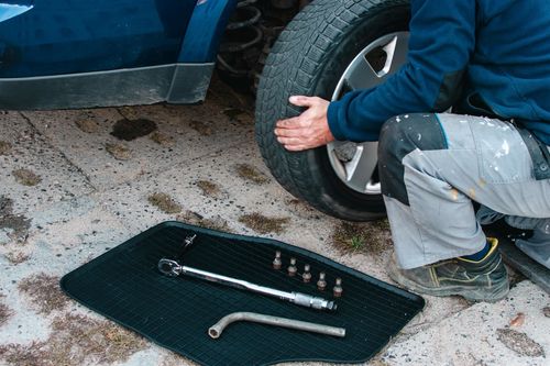 Dywanik gumowy kierowcy Opel Astra J 2009-2015 BasicProtect na Arena.pl