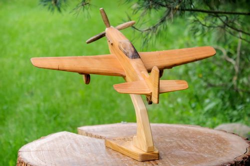 Duży model samolotu "P-51 Mustang" na Arena.pl