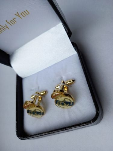 Spinki do mankietów koszuli Real Madryt dla kibica na Arena.pl