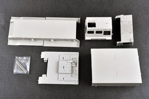 Trumpeter M270/A1 Multiple Launch Rocket System na Arena.pl