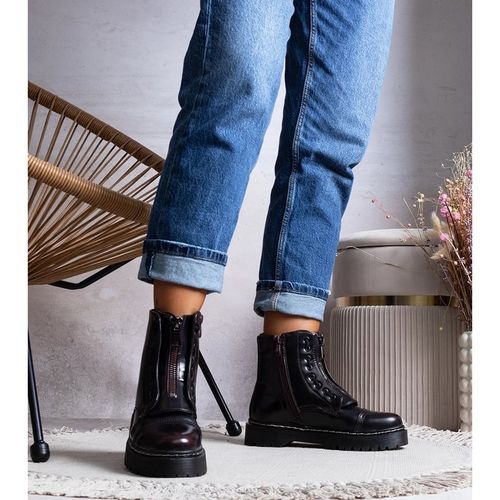 Czarne traperki ocieplane r.37 na Arena.pl