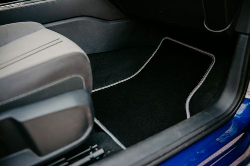 Dywaniki welurowe CARLUX-SILVER do Suzuki Celerio 2014- hatchback na Arena.pl
