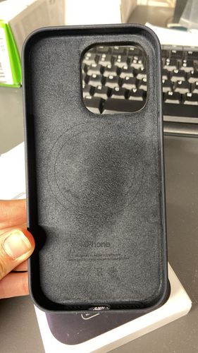 Plecki Apple do Apple iPhone 16 Pro SILICONE czarny na Arena.pl