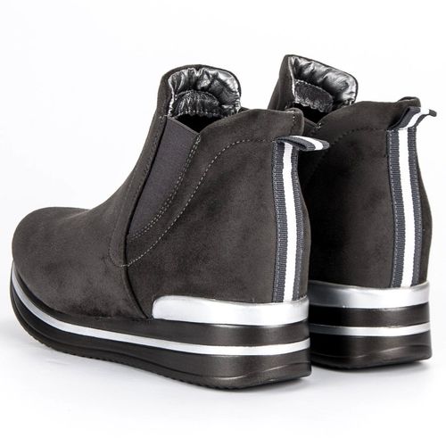 Botki sztyblety na platformie r.39 na Arena.pl