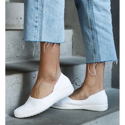 Białe materiałowe balerinki r.38 na Arena.pl