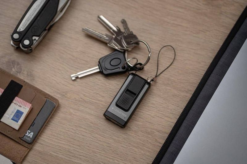 Latarka Ledlenser K6R Safety szara zdjęcie 4