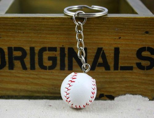 Brelok breloczek piłka na Arena.pl