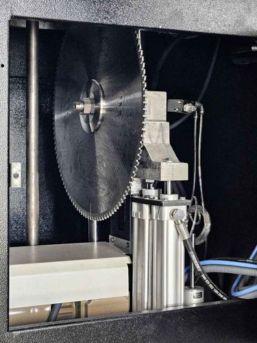 Półautomatyczna przecinarka Piła tarczowa do cięcia profili 500mm ze stołam na Arena.pl