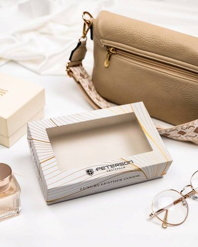 mały, skórzany portfel damski na zatrzask i suwak - peterson na Arena.pl