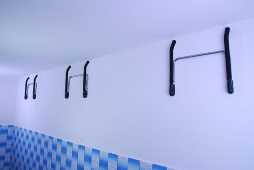 WIESZAK ŚCIENNY NA ROWER ROWERY NARTY UCHWYT WS01 na Arena.pl