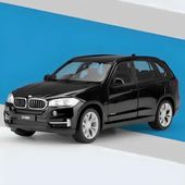 Model BMW X5 w skali 1:24 czarna kolekcjonerska miniatura luksusowego SUV-a