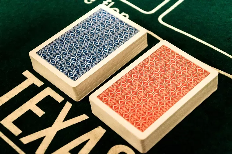 2 x KARTY DO GRY 100% PLASTIK POKER BRYDŻ + ETUI zdjęcie 9